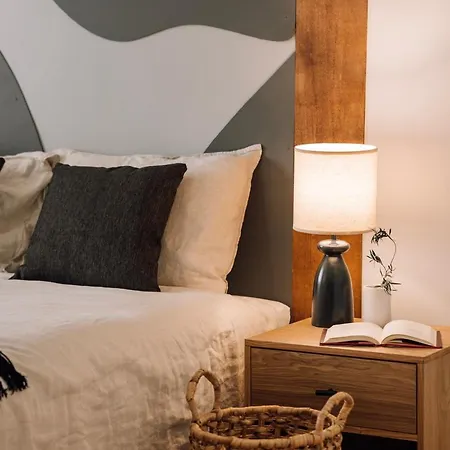 Ainhoa - 2 Bedrooms And Office In Alvalade * 리스본
