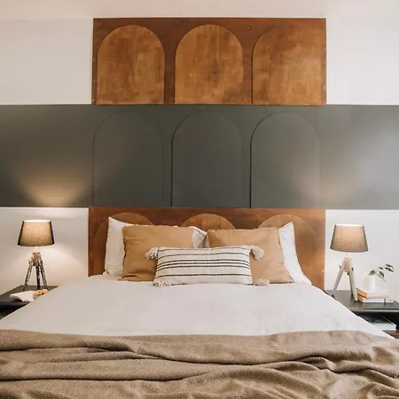 Ainhoa - 2 Bedrooms And Office In Alvalade